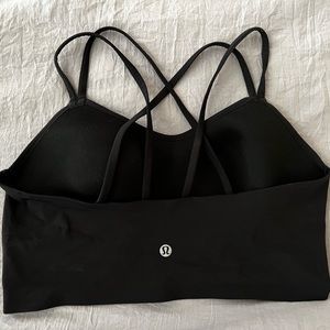 Lulu Lemon - Like a cloud longline bra